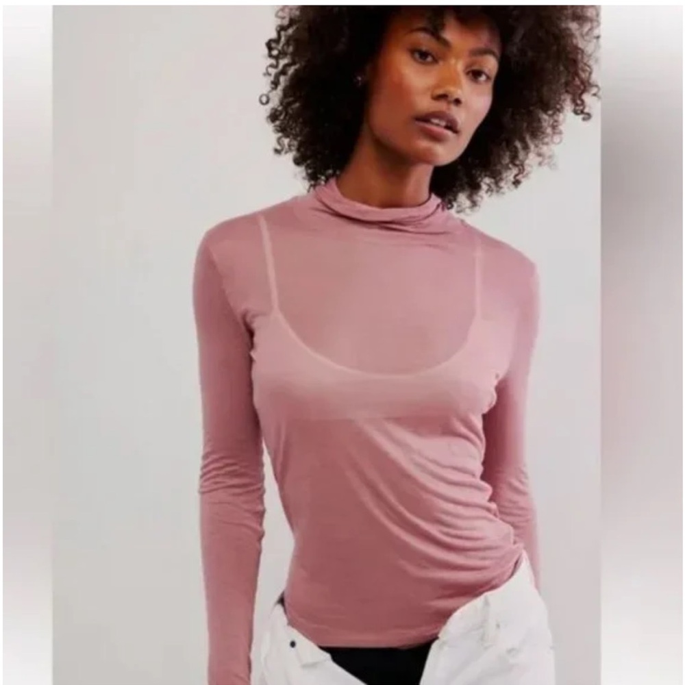 Women's Pink Long Sleeve Top